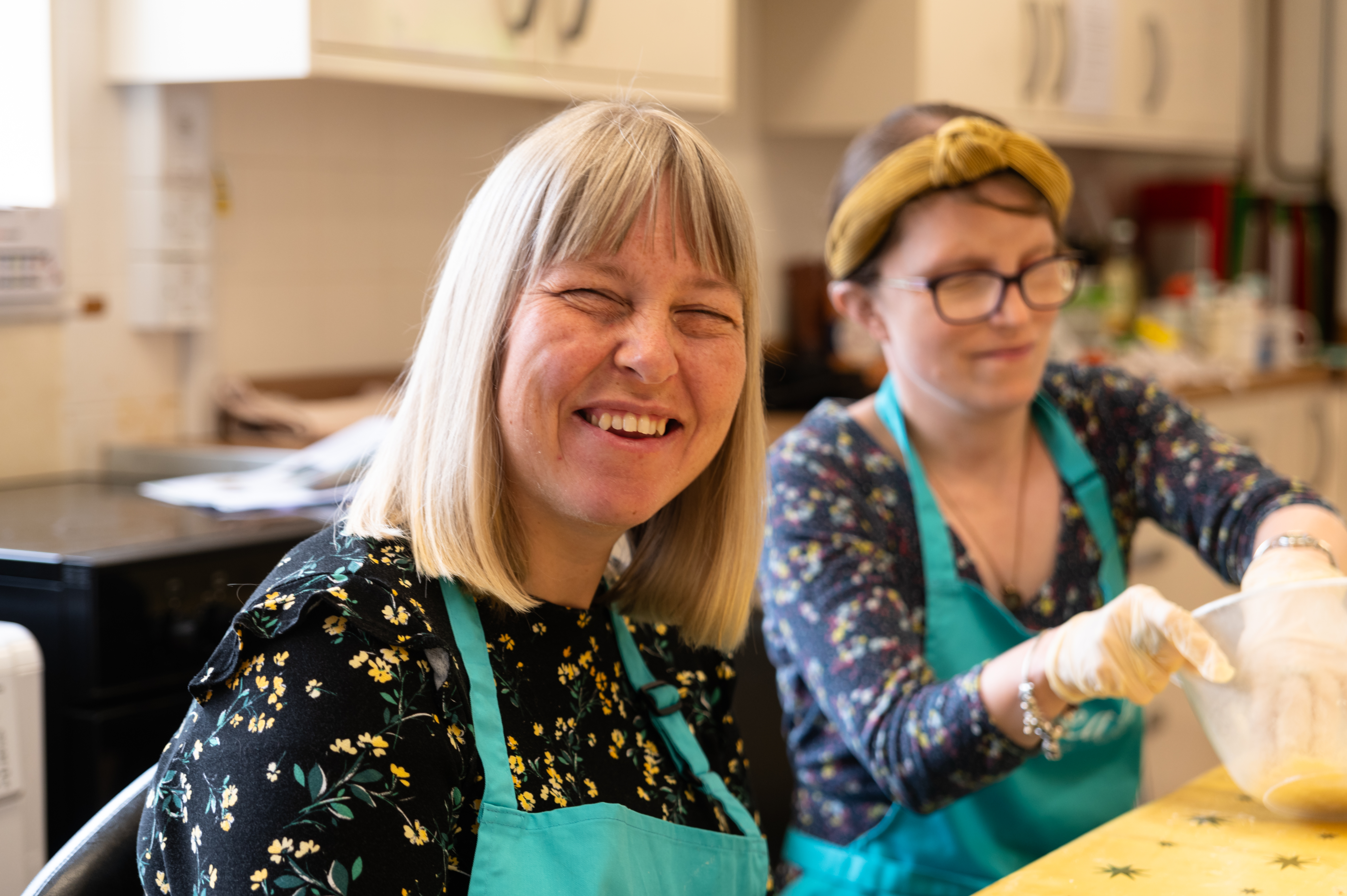 Lucy and Katie enjoying a Food Tech session